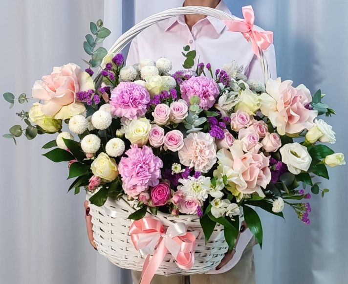 Цветы в корзине "Весенние нотки"