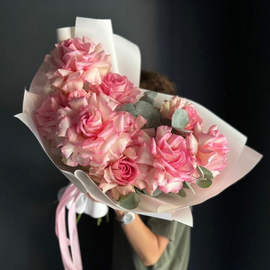 Розы французские/эвкалипт/Букет "Эсперанса"