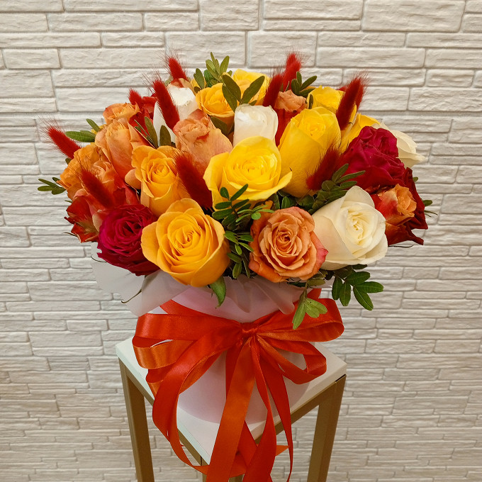 Композиция в шляпной коробке "Золотая осень"