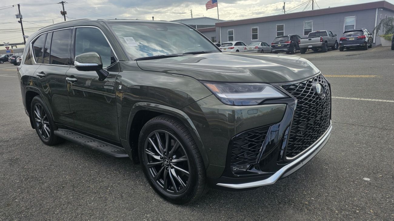 Lexus LX700H F-Sport / 2025
