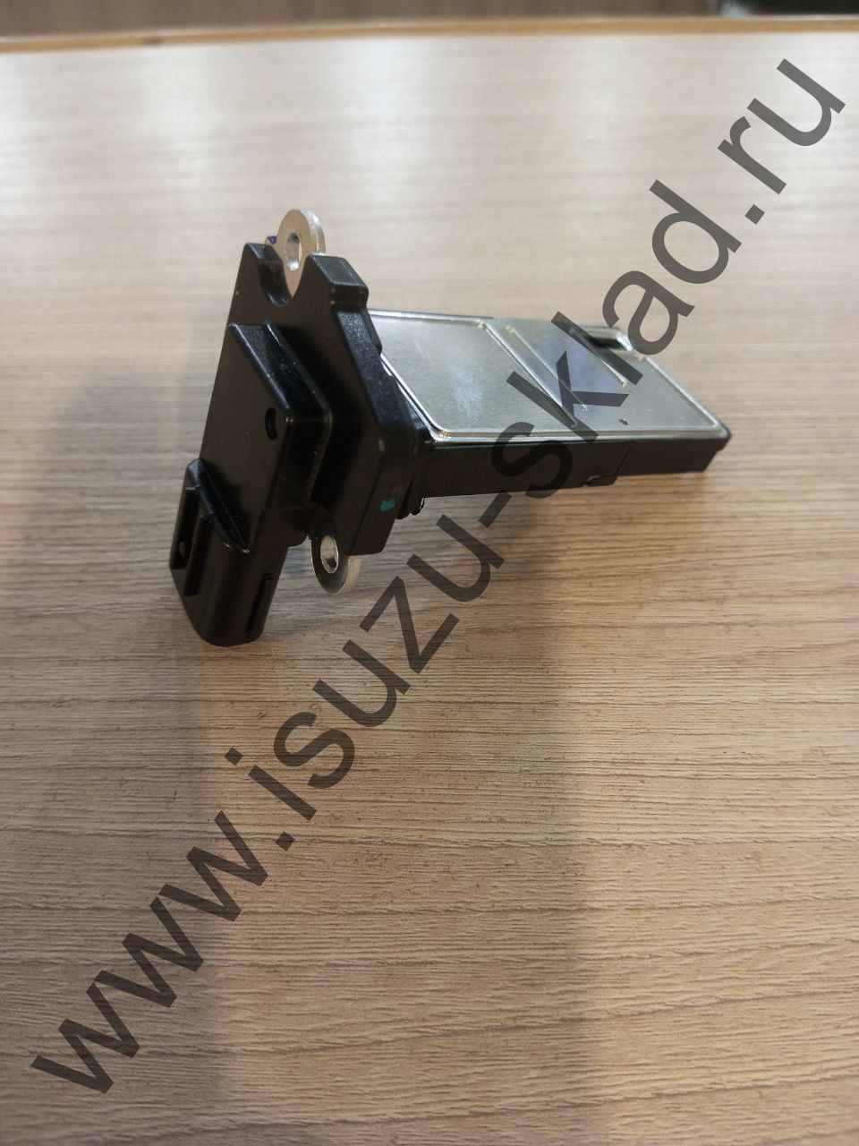 Датчик давления/расхода воздуха (4jj1/4hk1/6hk1 e4/5) nqr90/npr75/fsr90/fvr34/cyz52/nmr85/nlr75