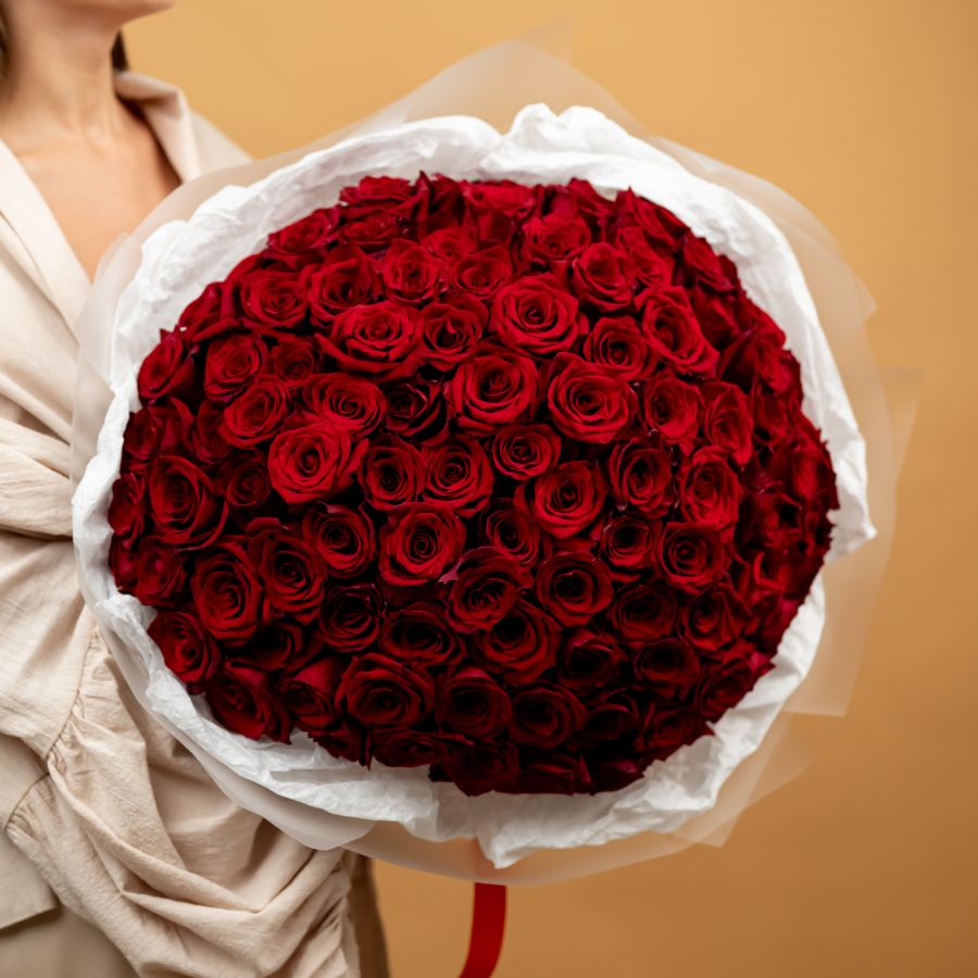 Букет из 101 красной розы