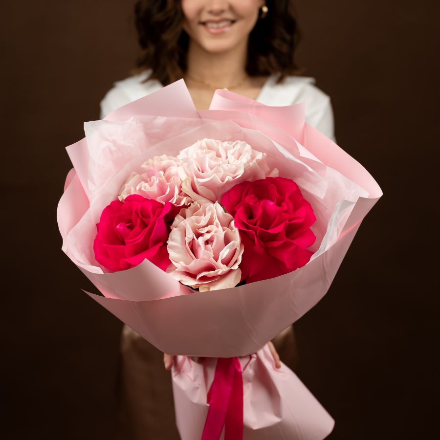 Букет Внимания из 5 французких роз  60 см