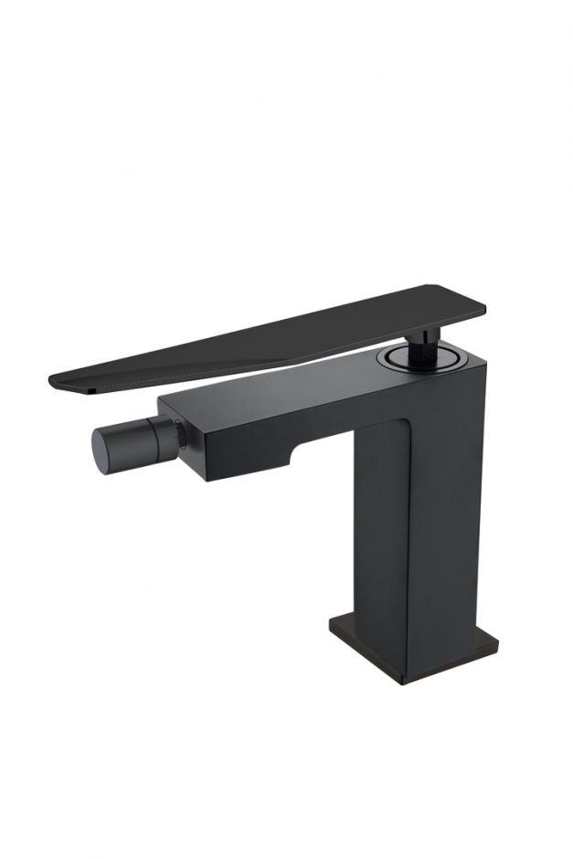 Черный смеситель на горизонтальную поверхность для биде Boheme Q 146