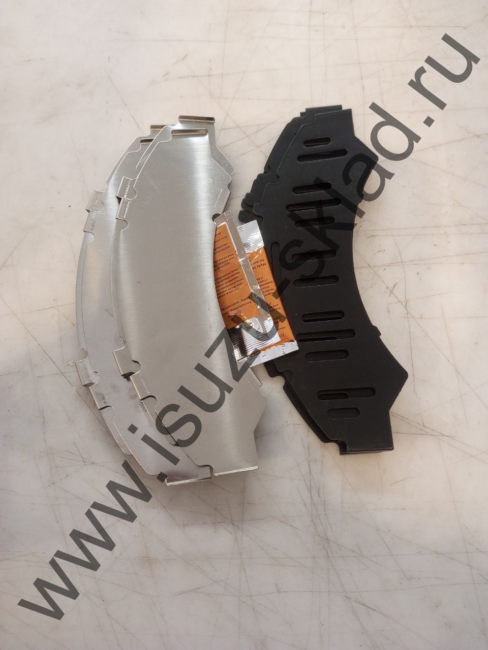 Пластины колодок npr75/nmr85/hino300 комплект