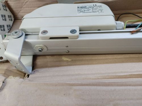 Электропривод реечный, ЛЦ 75 230 В, анодир., 01681020 (арт.GIE0233.01)