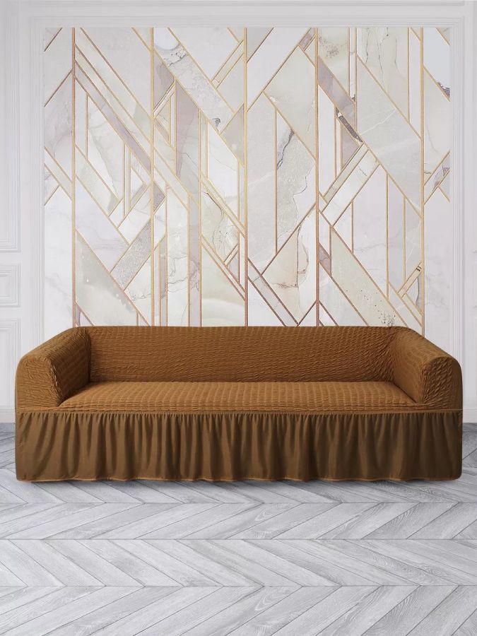 Чехол на 3-х местный диван с оборкой  ,коричневый