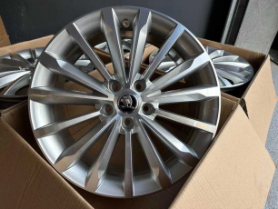 Комплект дисков Skoda R18 Новые