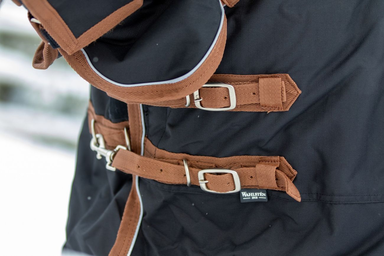 Непромокаемая попона с полной шеей "RAIN BUSTER", на утеплителе 100 г/м, ткань 600D Ripstop