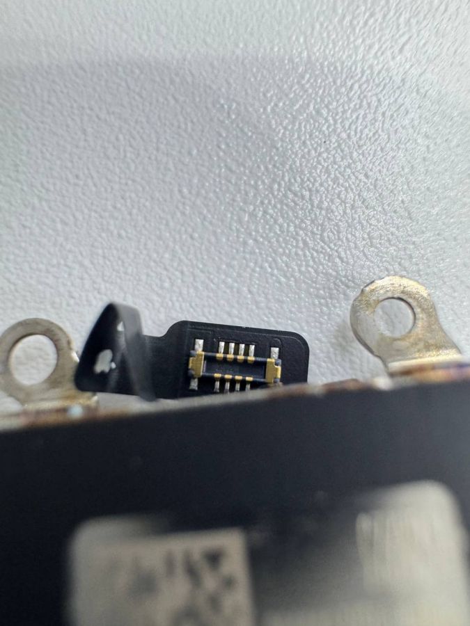 Apple iPhone 15 вибромотор оригинал с разбора (снятый)