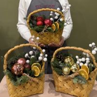 Милые корзинки с елью нобилис
