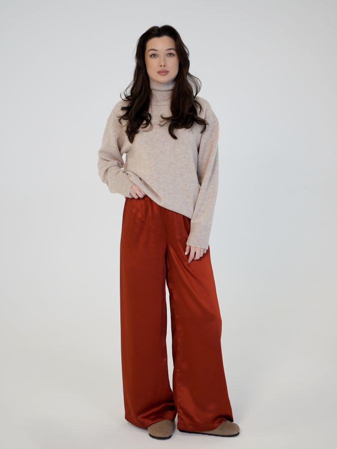 Брюки из сатина огненные