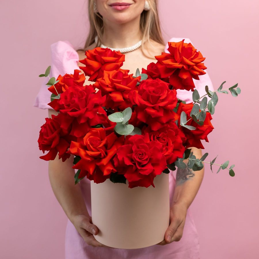 Французская роза 15шт в шляпной коробке (сорт Нина)