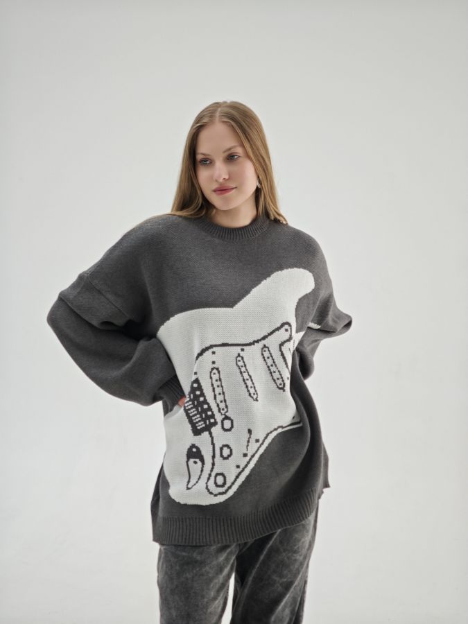 Свитер с электрогитарой