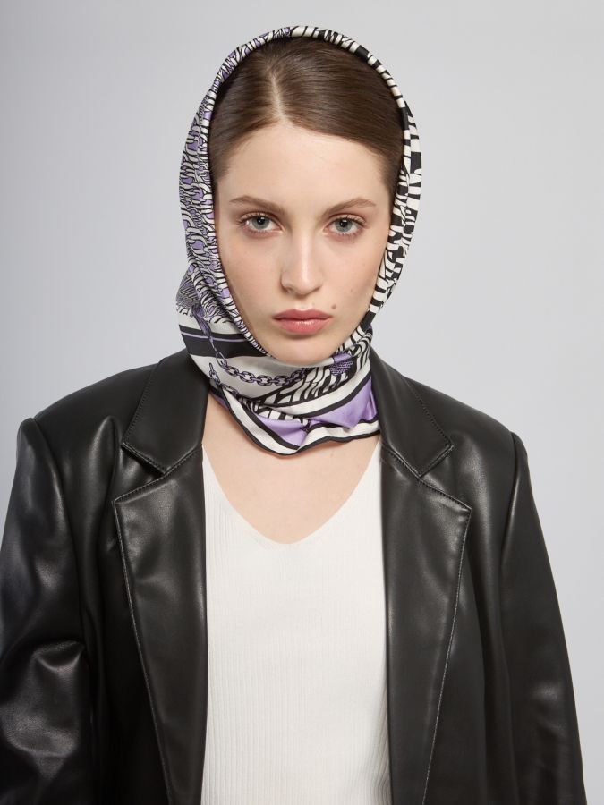 Платок женский шелк 90х90 E04-8380-10 ELEGANZZA