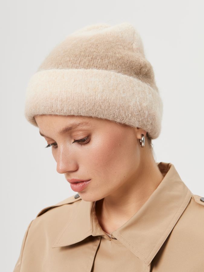 Шапка женская шерсть+нейл+полиам ZZ-M99503 beige ELEGANZZA