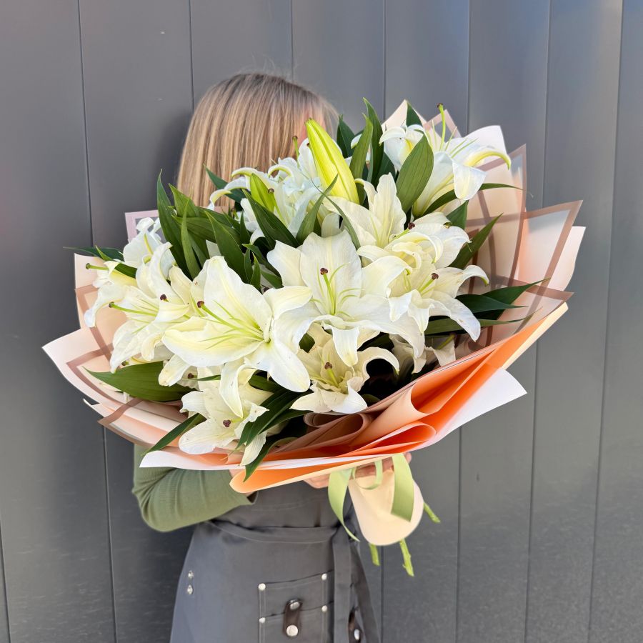 Букет из лилий
