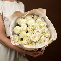 Белые розы 25 шт 60см