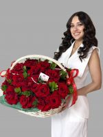 Корзина из французских роз