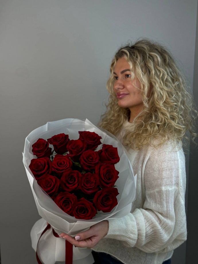 Букет красных Премиальных Роз "Говорю сердцем"
