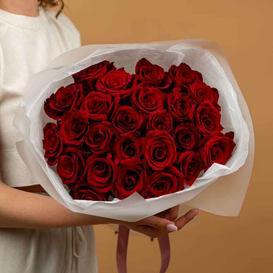 Красные розы от 7 шт (60см)