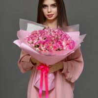 101 роза розовая 40 см (Кения) в классическом оформлении