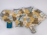 Карта Саратовской области из дерева, многоуровневая, на подложке из орг.стекла