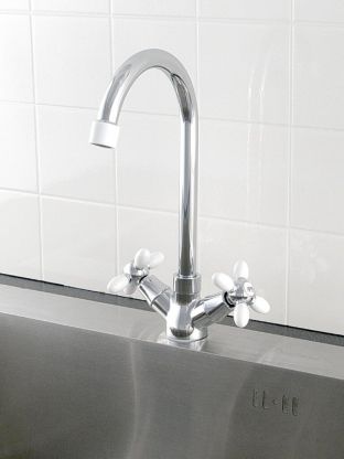 Смеситель для кухни, Эверест, с кран-буксой, белый, хром, B59-071A