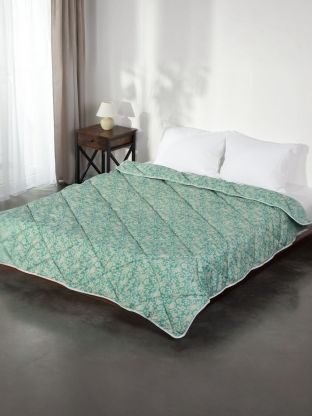 Одеяло 1.5-спальное, 140х205 см, Comfort Sleep, холлофайбер, 200 г/м2, чехол 100% полиэстер, в ассортименте