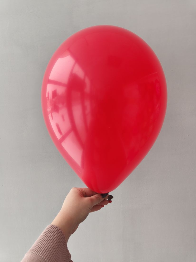 Пастель красный