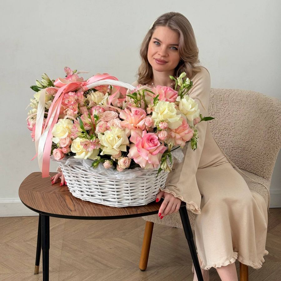 Шикарная коробка цветов