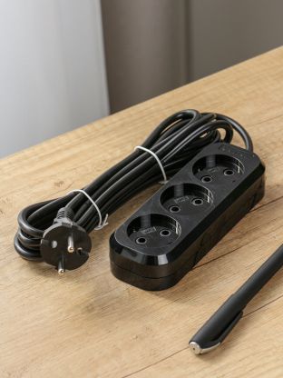 Удлинитель бытовой 3 гнезда, 3 м, ПВС, 2х0.75 мм2, без заземления, черный, UNIVersal, Премиум, Е-203, 2114