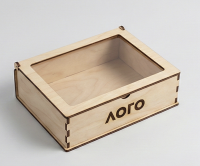 Коробка с прозрачным окном и логотипом