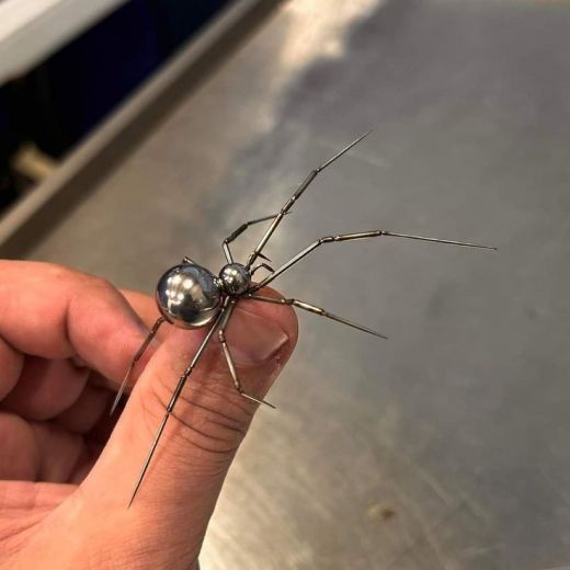 Интерьерная фигурка паук Каракурт