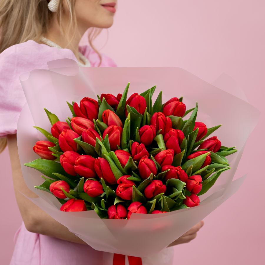 Тюльпаны красные 35шт