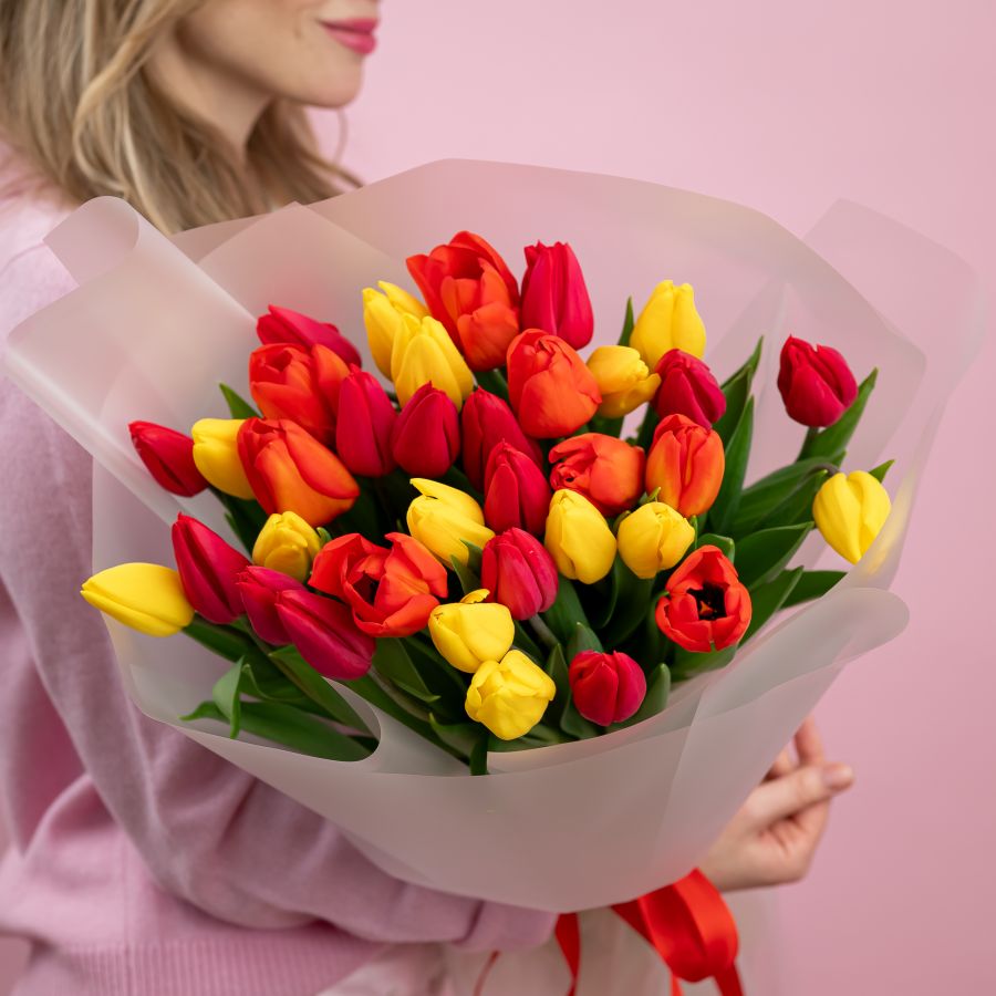 Сочный микс из тюльпанов 35 штук