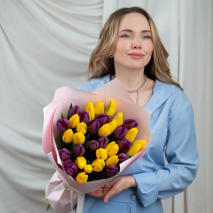 Букет из тюльпанов микс от 11шт