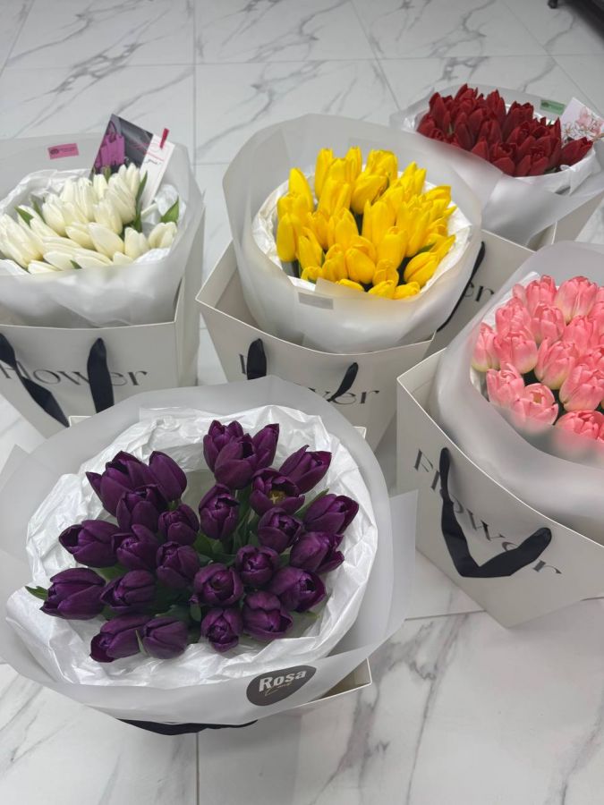 Букеты из 25 тюльпанов