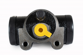 Замена Поршня Рабочего Цилиндра Барабанного Тормоза на Автомобиле Варшавское шоссе 170Бс7