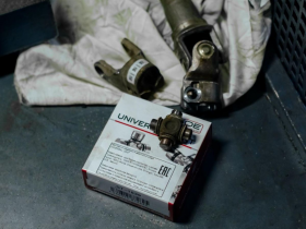 Замена Кнопок Управления И Шлейфа Руля При Ремонте Колонки на Автомобиле Варшавское шоссе 170Бс7