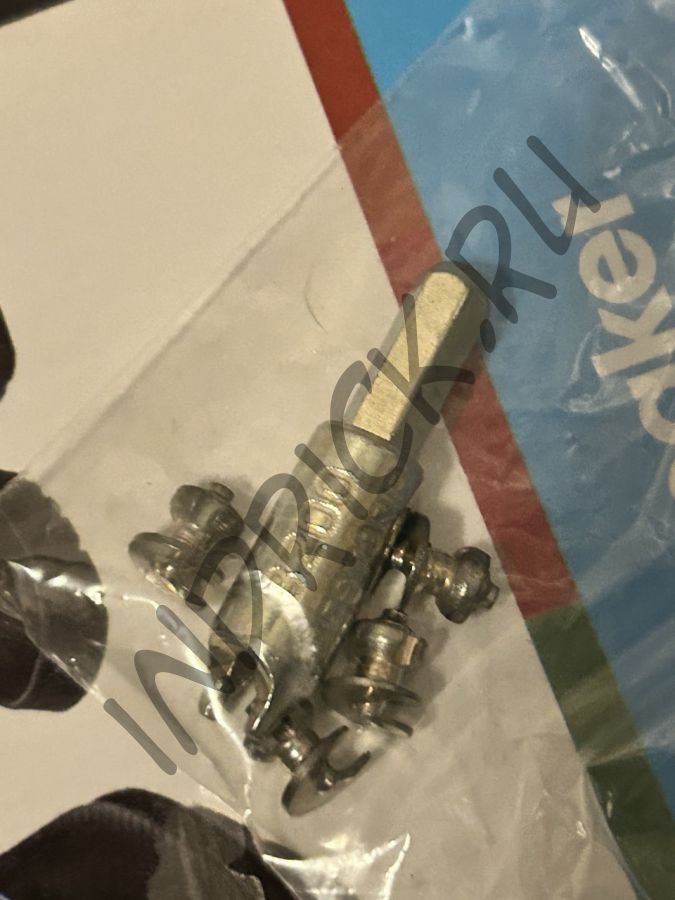 Пара ботинок Easyboot Sneaker шипованные размер 2 комиссионные. Цена за комплект.