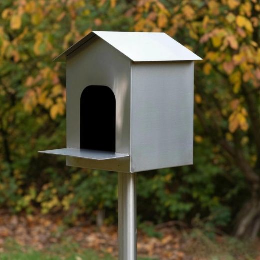 Домик для белок из металла Приют странников