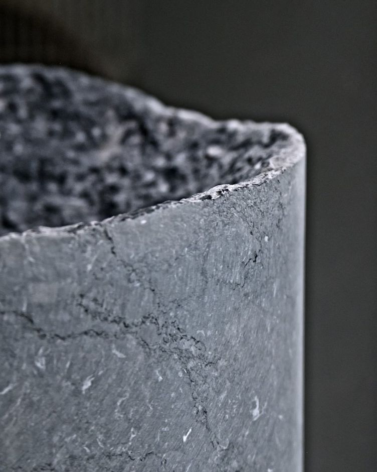 Каменная раковина Antonio Lupi Lavabi NEOLITICO диаметр 45см ФОТО