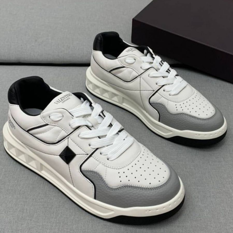 Мужские кроссовки Valentino