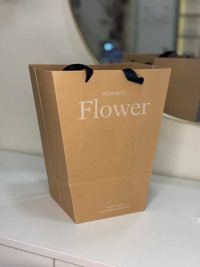Пакет подарочный «Flower»