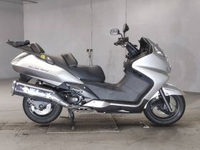 HONDA SILVERWING 600A