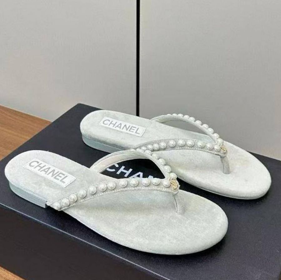 Шлепанцы CHANEL Premium