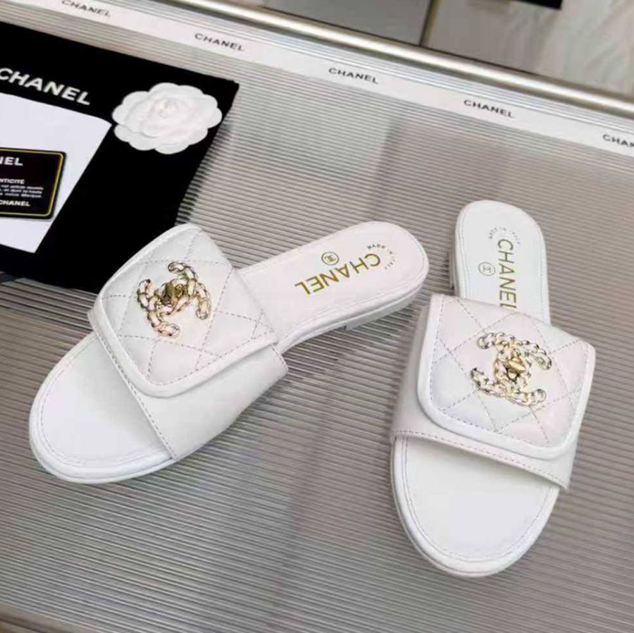 Шлепанцы CHANEL Premium