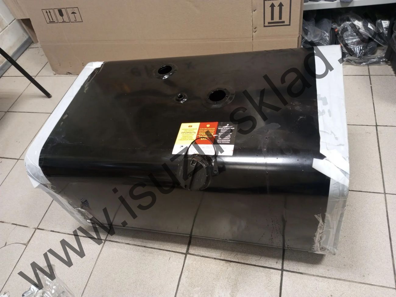 Топливный бак npr75/nqr90/fsr90 140 литров