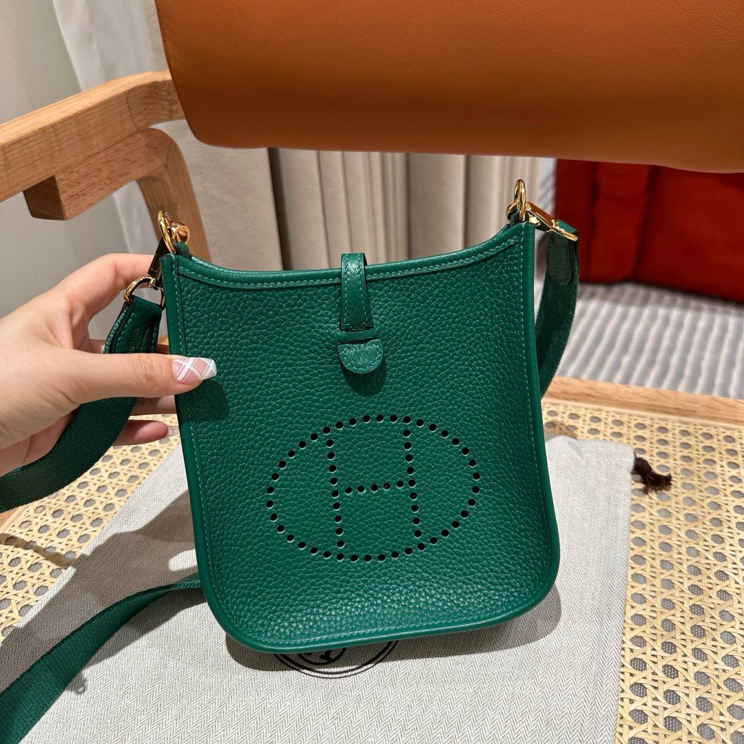 Hermes Evelyne Mini 19*17*5.5 cm
